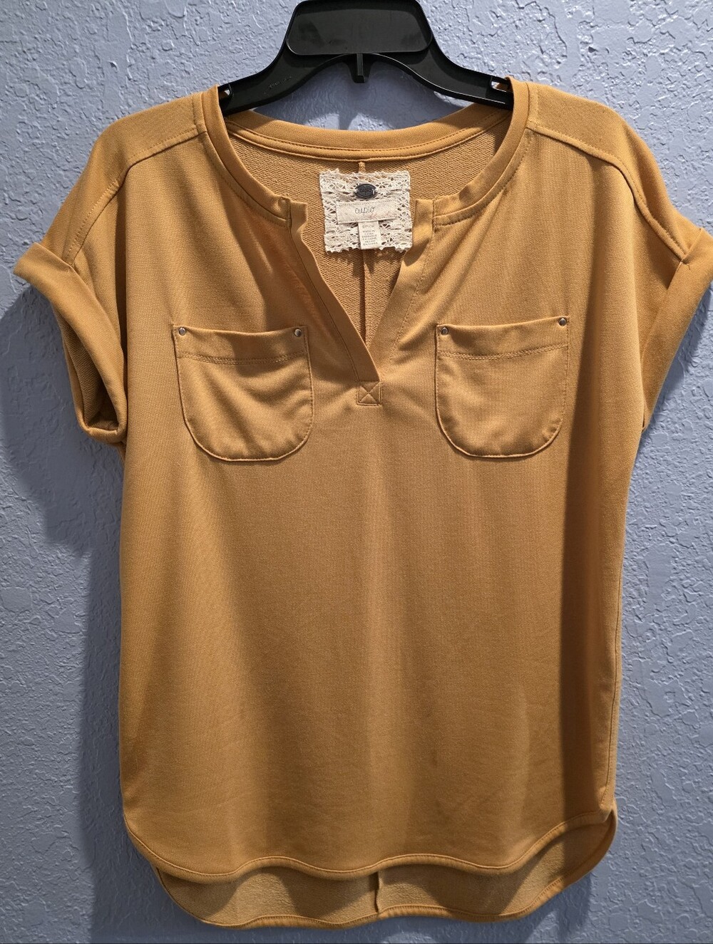 Cupio Mustard Yellow Short Sleeve Knit Top Blouse Pockets Size S Boho Casual